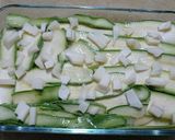 Foto del passaggio 4 della ricetta Parmigiana di zucchine alla boscaiola