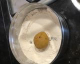 A picture of step 4 of Dal Paratha.