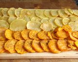 Foto del paso 2 de la receta Gratinado de batatas y patatas con provolone