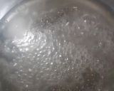A picture of step 4 of Sooji ke ladoo.