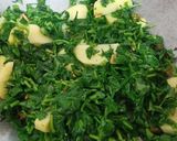 A picture of step 3 of Methi Tomato aur aloo ki sabji.