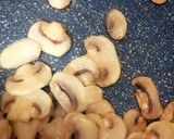 عکس مرحله 1 از دستور سالاد قارچ و ذرت 🌽🍄