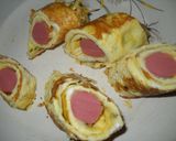 Foto del paso 4 de la receta: Salchicha envuelta en omelette