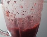 Foto del paso 2 de la receta: Granizado de arándanos y frutillas