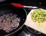 Foto del paso 1 de la receta: Espaguetis integrales con brócoli, salmón y nata al aroma de lima