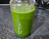 A picture of step 3 of Hari chutney/green mint sauce making with tips.