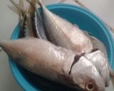 Foto langkah ke 1 dari resep Ikan kembung bumbu kuning.