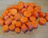 A picture of step 5 of Creamy Carrot & Cauliflower Soup.