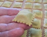 Foto del passaggio 5 della ricetta Ravioli alla genovese