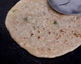 A picture of step 5 of Gobhi ka paratha.