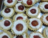 Foto langkah ke 4 dari resep Pie Buah-Susu Ciamiikk.
