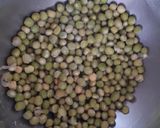 A picture of step 1 of Green Peas and Suji Kabab.