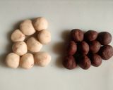 A picture of step 5 of Marble cookies.