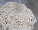 A picture of step 2 of Veg Hakka Noodles.