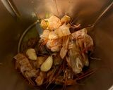 Foto del paso 2 de la receta: Bacalao con Gambones y Almejas (Thermomix)