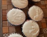 Foto langkah ke 5 dari resep Bolu Kukus Mekar Kreasi Merah Putih.
