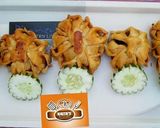 A picture of step 8 of Flower samosa.