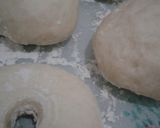 Foto langkah ke 3 dari resep Donat & Roti Goreng,Satu Resep.