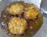 Foto langkah ke 4 dari resep Bakwan Jagung Kriuk.