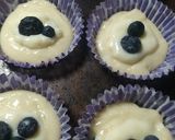 Foto del paso 3 de la receta: Muffins Esponjosos Con Crema Pastelera Y Arándanos