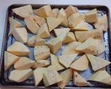 Foto langkah ke 1 dari resep Sweet potato honey souce.