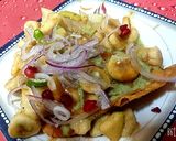 A picture of step 5 of Samosa chat.