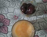 A picture of step 2 of Muskmelon shake.