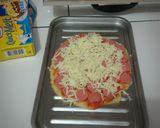 Foto langkah ke 2 dari resep Pizza sosis simple 😁😍😘.