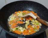Foto langkah ke 2 dari resep Tumis toge wortel.