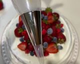 Foto del paso 10 de la receta: Tarta de fresa con frosting de queso!