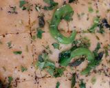 A picture of step 4 of Instant Besan Khaman.