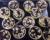Foto langkah ke 9 dari resep Cupcake cokelat favorit.