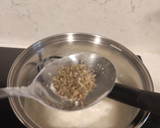 Foto del paso 3 de la receta: Macarrones con bechamel de romero y guindilla