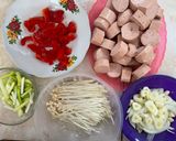 Foto langkah ke 1 dari resep Sosis Paprika Jamur.