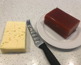 Foto del paso 1 de la receta: Postre de queso con dulce de membrillo