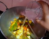 শিম আলু বড়ি দিয়ে কাতলা মাছ (shim aloo bori diye katla mach recipe in Bengali) রেসিপির ধাপ 5 ছবি