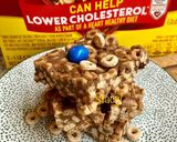 A picture of step 6 of Gluten-Free Peanut Butter Cereal Bars (with Cheerios).