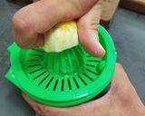 Foto del passaggio 2 della ricetta Petto di tacchino alle erbe cotto a bassa temperatura