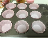 Foto del paso 5 de la receta: Cupcakes de fresa "San Valentín"