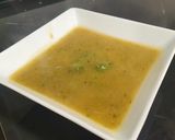 Foto del paso 6 de la receta Crema de calabacín y cebolleta con pesto y tosta gratinada