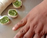સ્પીનર પાલક મઠરી (Spinach Palak Mathari Recipe In Gujarati) રેસીપી સ્ટેપ4ફોટો