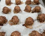 A picture of step 10 of Swedish Meatballs (köttbullar).