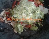Foto langkah ke 4 dari resep 100 Oseng Bunga Pepaya Teri Jengki Sedap.