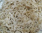क्रिस्पी नूडल्स बस्केट (crispy noodles basket recipe in Hindi) रेसिपी चरण 7 फोटो