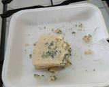 Foto del paso 6 de la receta: Relleno de champiñones, cebolla caramelizada y queso azul