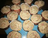 Foto langkah ke 9 dari resep Cup cake kukus simple.