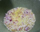 A picture of step 3 of Kisir (Turkish Salad).