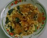 Foto langkah ke 7 dari resep Seblak telur sawi pedas.