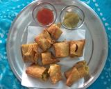 A picture of step 5 of Veg Paneer spring roll.