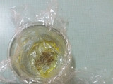 Huevo poché sobre cama de espárragos trigueros y salmón ahumado